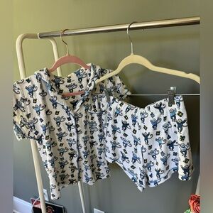 ROLLER RABBIT CHRISTMAS PAJAMAS 💙🤍